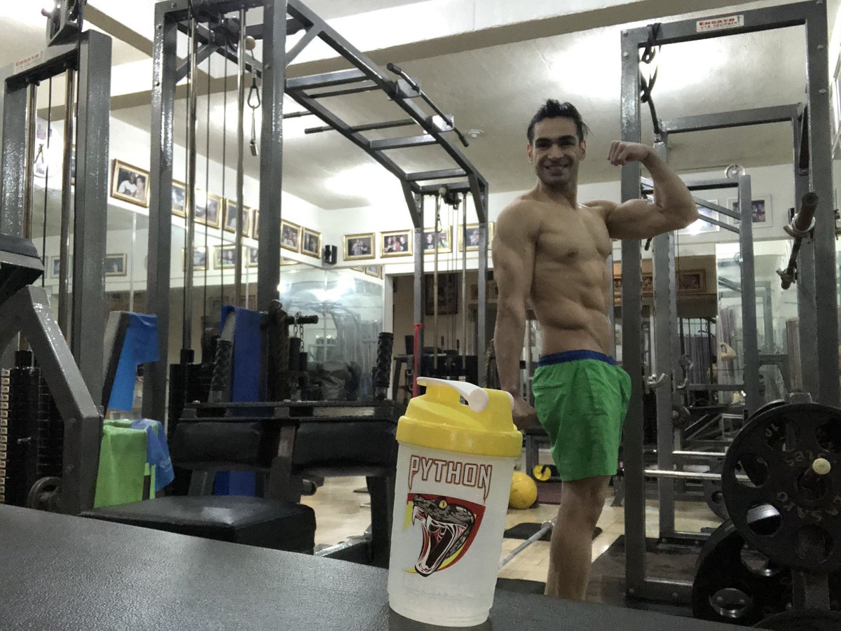 amiragassi's tweet photo. #pythonnutrition #infrared #isoclear #creatine #recharge https://t.co/q8DLvH2jtc