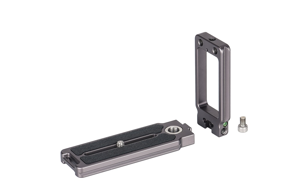 Sunwayfoto2's tweet photo. A true Universal Quick-release L-bracket just released to cover most needs.
Quick Detach (QD) socket, multiple 1/4"-20 attachments and multi angle spirit levels.
Check compatibility info: https://t.co/lU0dbATvBV
RRP: US $ 29.90
#lbracket #sunwyafotodpl07 #cameraplate #qdsocket https://t.co/Rpi4ZSiIVt
