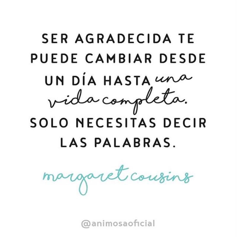 animosaoficial's tweet photo. Hoy las palabras van para las abuelas y abuelos, ¡hoy es su día! Gracias por acompañarnos en el aprendizaje de la vida. Y en general gracias de corazón a nuestros mayores.
#Animosa #FrasesCélebres #DíaDeLosAbuelos #GraciasAbuela #MargaretCousins #PoderFemenino https://t.co/vCFeOq2xrm