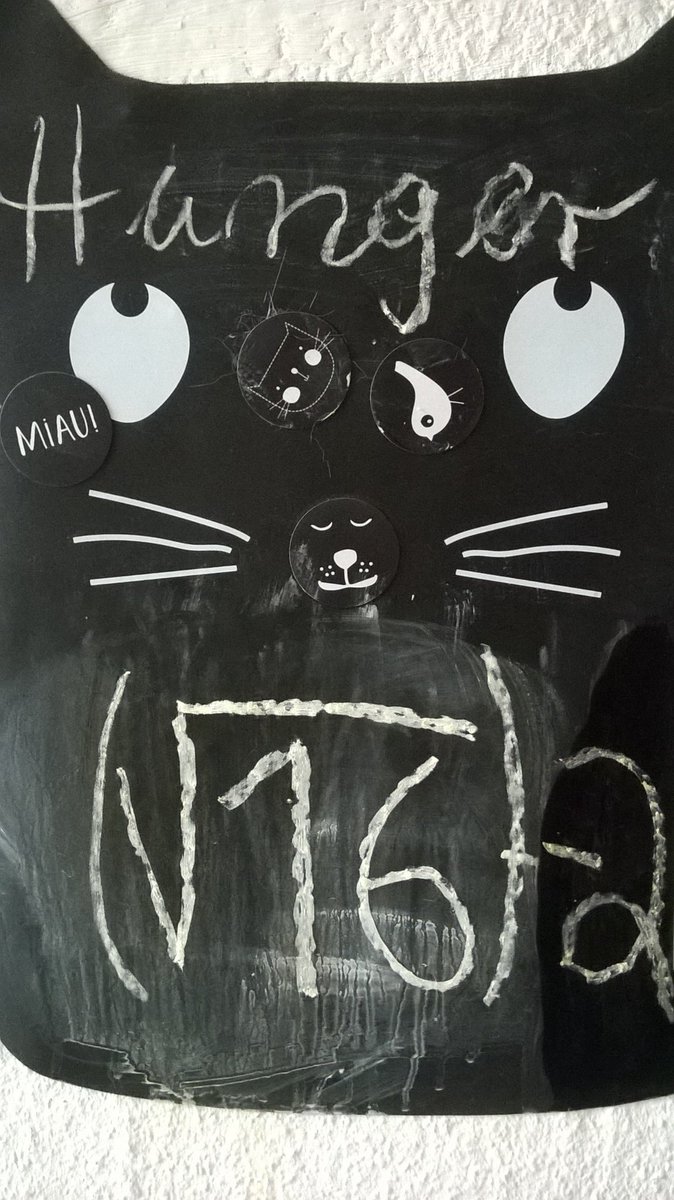 K13Cats's tweet photo. Damit wir wissen wie viele Mahlzeiten Felix und Kitty schon hatten. Kann man sich an zwei Pfoten abzählen. ;)
#CatsOfTwitter #Catcontent #MathCats oder #MethCats? :D https://t.co/KnPV7fkRND