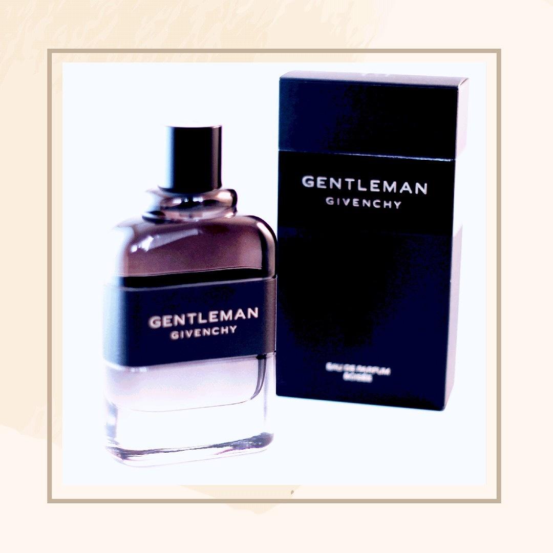 cultureshommes's tweet photo. Scent of the day.
Gentleman eau boisée @givenchyofficial 
Devenu un classique, cette eau boisée est très agréable à porter. 
Elle possède une belle tenue et un sillage plus que correct.
#scentoftheday #fragrant #givenchymen #mensperfume
https://t.co/Y3ewGuTPQj https://t.co/764acakaLh