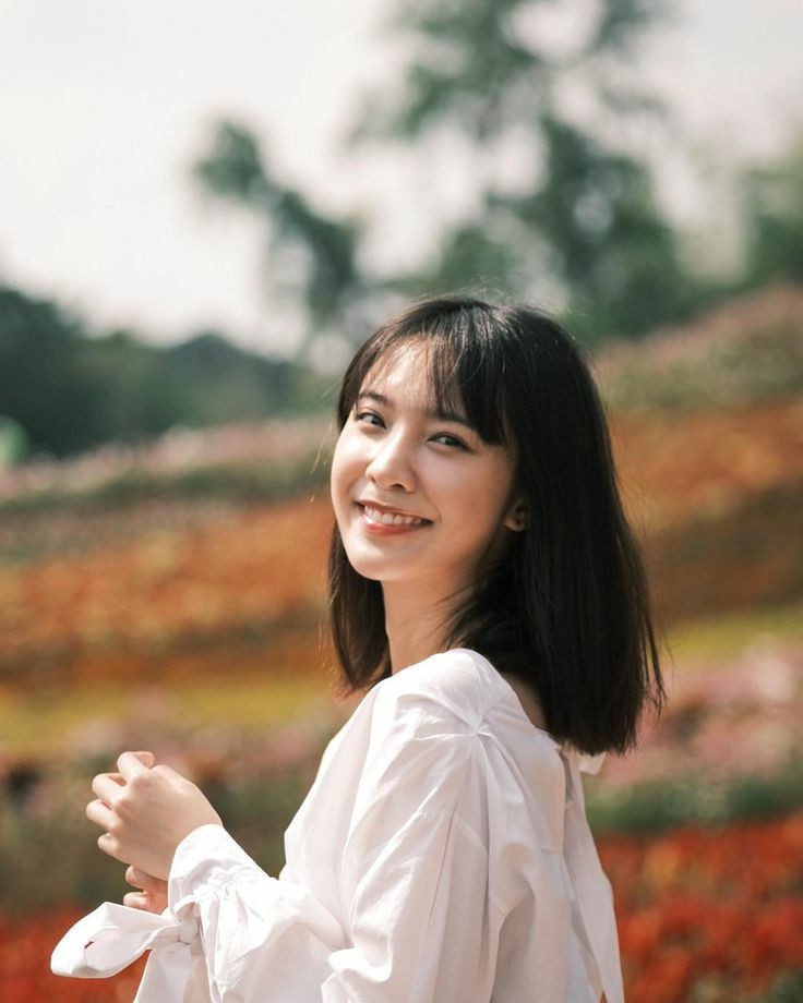 — janciize au『 𝚍𝚘𝚘𝚛𝚜𝚝𝚎𝚙 𝚐𝚒𝚛𝚕𝚏𝚛𝚒𝚎𝚗𝚍 』Jan wants a girlfriend and as if the heavens heard her prayer, she finds a girl standing on her doorstep—she called herself Ciize, Jan's girlfriend.Is she really a godsent gift, or is there more about her?