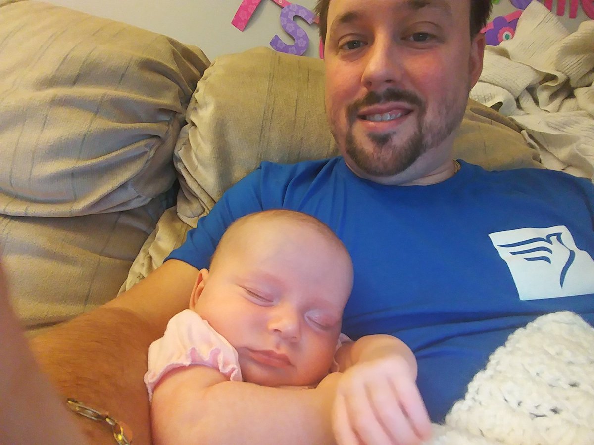 RGDraper's tweet photo. Iso wished everyone a good morning and happy Sunday before having her early morning bottle and morning nap! Pretty cool shirt too eh!!
#f55f #lovemycareer #lovemyiso #GirlDad https://t.co/Sq2oTu6ByL