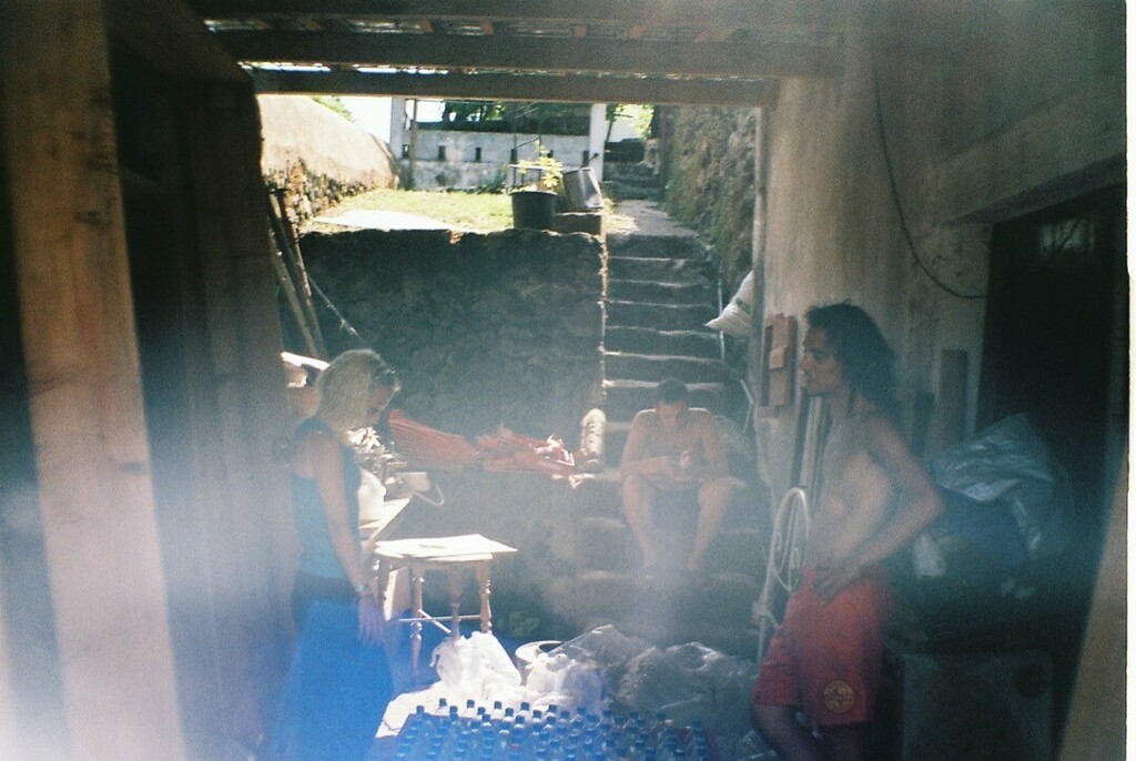 turistaconkista's tweet photo. That portion of an opaque body will be more in shade or more in light, which is nearer to the dark body, by which it is shaded, or to the light that illuminates it.
#35mm #analog #belomovilia https://t.co/2ZxuxeJKg2 #35mmfilm #analogphotography #filmisnotdead #filmcamera #heyl… https://t.co/IwQ7rekKwy