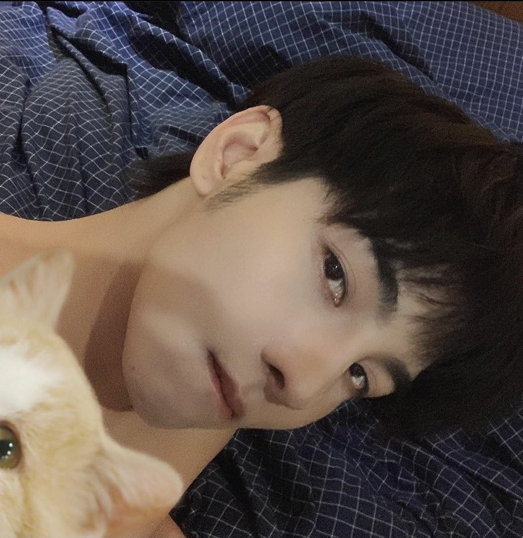 fallingmoon1549's tweet photo. ฉายาดาวยั่วไม่ได้มาเล่นๆอะกุบอกกงนี้ ดู๊มีกัดกงกัดปาก https://t.co/WmSde1d0IR