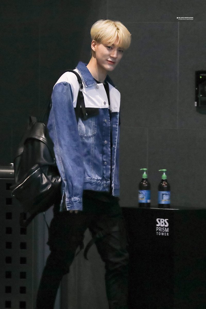 เสื้อกินมือๆๆๆๆๆ น่าร้ากกกกกกกกก แงงงงงงงงงงงง😭😭😭😭😭😭😭😭