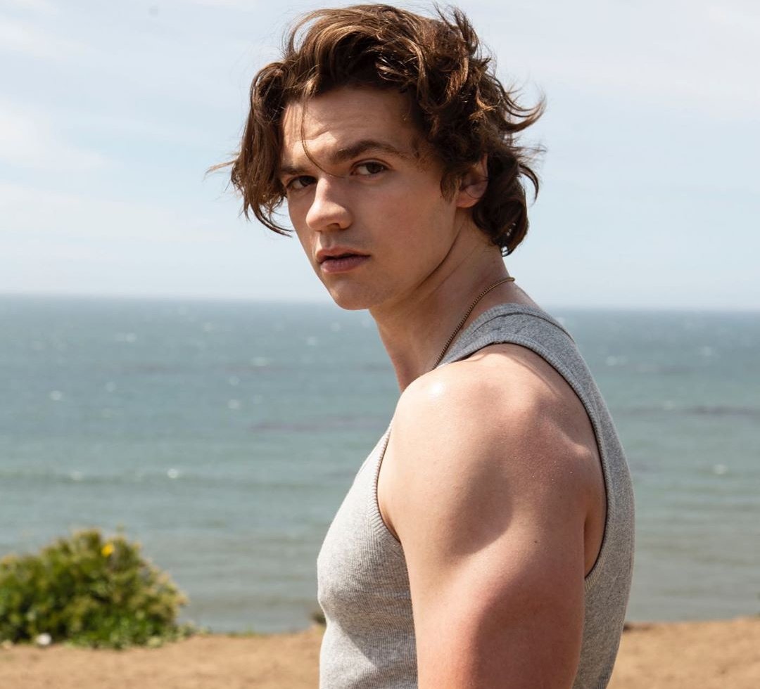 sevenheIIs's tweet photo. #NotSoSeductiveSunday https://t.co/IryhpX7oG2