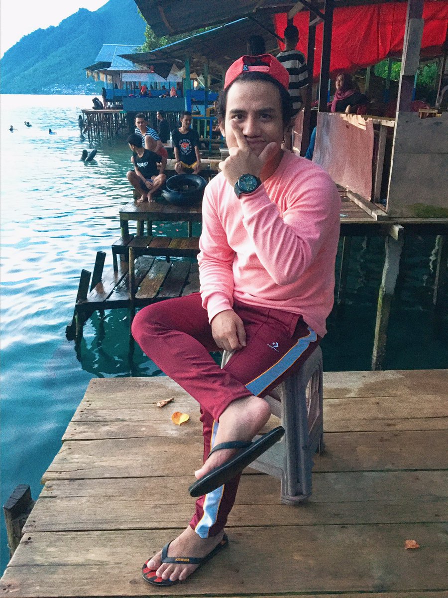 abdulharismnurT's tweet photo. Biar dong tau tong ada pigi weekend tra wkw #exploreternate https://t.co/F8Jih8GTZk