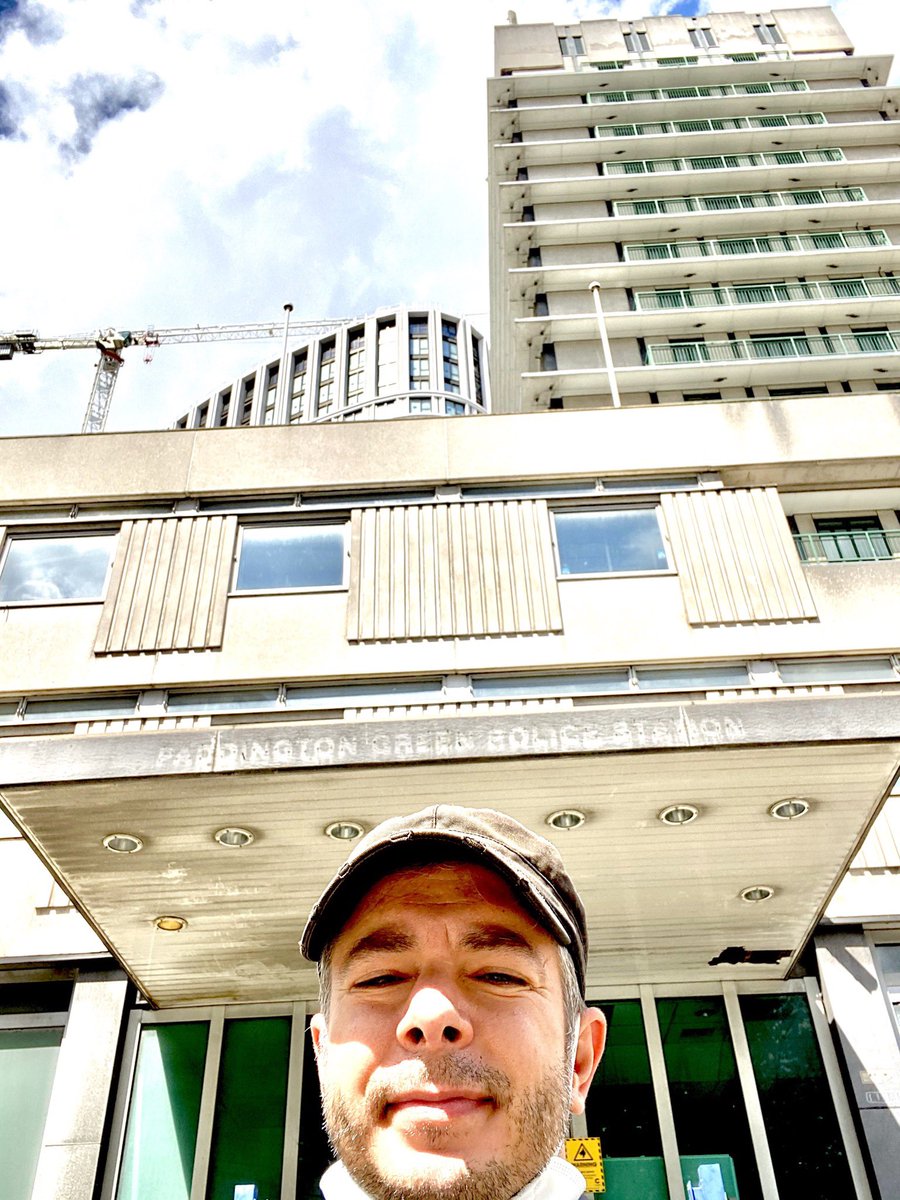 ChrisVinante's tweet photo. So sad that the legendary Paddington Police station is so so closed!!!
#volunteer #SaveThePolice #stopthepolicecuts #BackBailey #BackBailey4London. @ShaunBaileyUK sign this petition: https://t.co/5gFj9IV6ro https://t.co/62tRBjvEPU