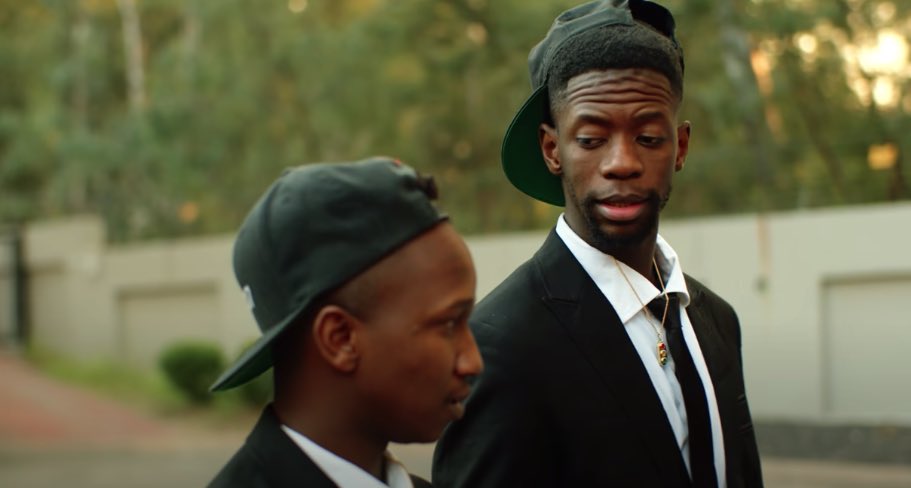 Robot_Boii's tweet photo. HAPPY BIRTHDAY to My Partner Agent B!!! Buld 💡 @lethulight
10 Episodes Deep 🚀
May God Bless you with More Life and Favour...🙏🏾 I appreciate you Fam! 🚙
I sent you Money 💰 using Captains Account...but don’t tell him otherwise he is gonna Kill Us...👊🏾
#AgentB #AgentRandB https://t.co/rQQKC4XFV5