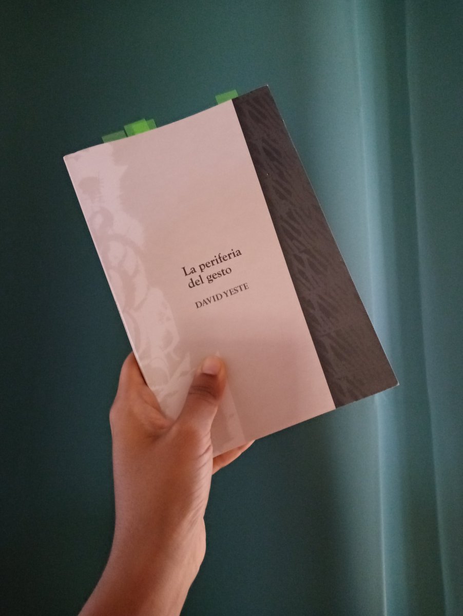 dobleaire's tweet photo. Me está gustando mucho 'La periferia del gesto' de David Yeste (Ed. @lagaruapoesia). 

Os comparto mis impresiones y algunos poemas en @SospechososR3 de Radio3 🎧

Escucha el podcast ▶ https://t.co/0yh1ov5hYN a través de @rtve https://t.co/vb1VH6igTo