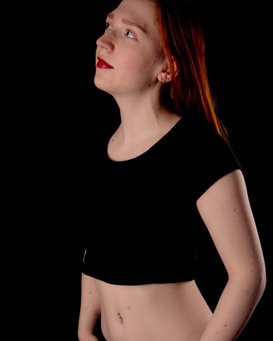 Heute mal Bauchfrei 😜 W&uuml;nsche euch einen sch&ouml;nen Sonntag! ☀️  #model #modelling #photo #photography #sexy<a href="/tag/model"class="tags"><span>#model</span></a><a href="/tag/girl"class="tags"><span>#girl</span></a><a href="/tag/photography"class="tags"><span>#photography</span></a><a href="/tag/sexy"class="tags"><span>#sexy</span></a><a href="/tag/dreamy"class="tags"><span>#dreamy</span></a><a href="/tag/modelling"class="tags"><span>#modelling</span></a>