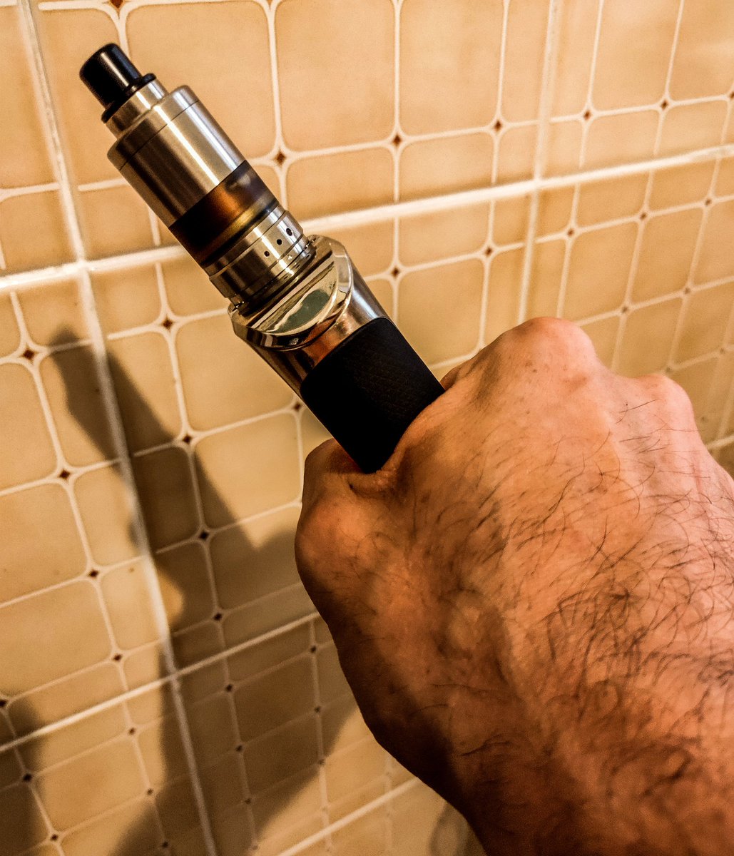 vaper87's tweet photo. 🔥Super🔝💯💪💨🇮🇹 #innokin #alpha #lucacreation #svapo #svapodiguancia #mtl #svapolife #vapeon #italianvaper🇮🇹 https://t.co/VUE5PM1z7s