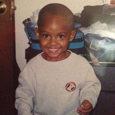 KiNGCEASAR617's tweet photo. #.NewProfilePic it’s weird that my face hasn’t changed at all #SAINTSSELFIES https://t.co/5p2RkHe4e6