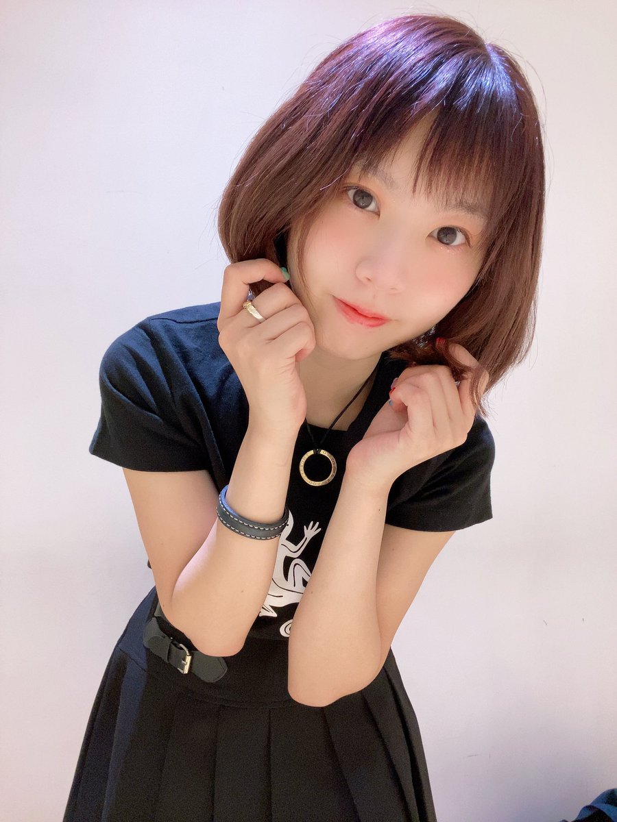 yura_burstgirl's tweet photo. 4連休も今日で終了😢
西日本は来週ようやく梅雨があけるみたいだね🌞
来週も1週間頑張ろう✌️✌️
#梅雨明けまだかな #2020夏 #MoreSmart #THCRAFT https://t.co/nut5tDlSdB