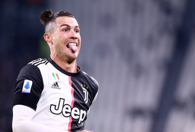 TeamCRonaldo's tweet photo. If Juventus wins today Cristiano Ronaldo will win his 7 League title of his career 🔥. https://t.co/xjIC1LYf9b