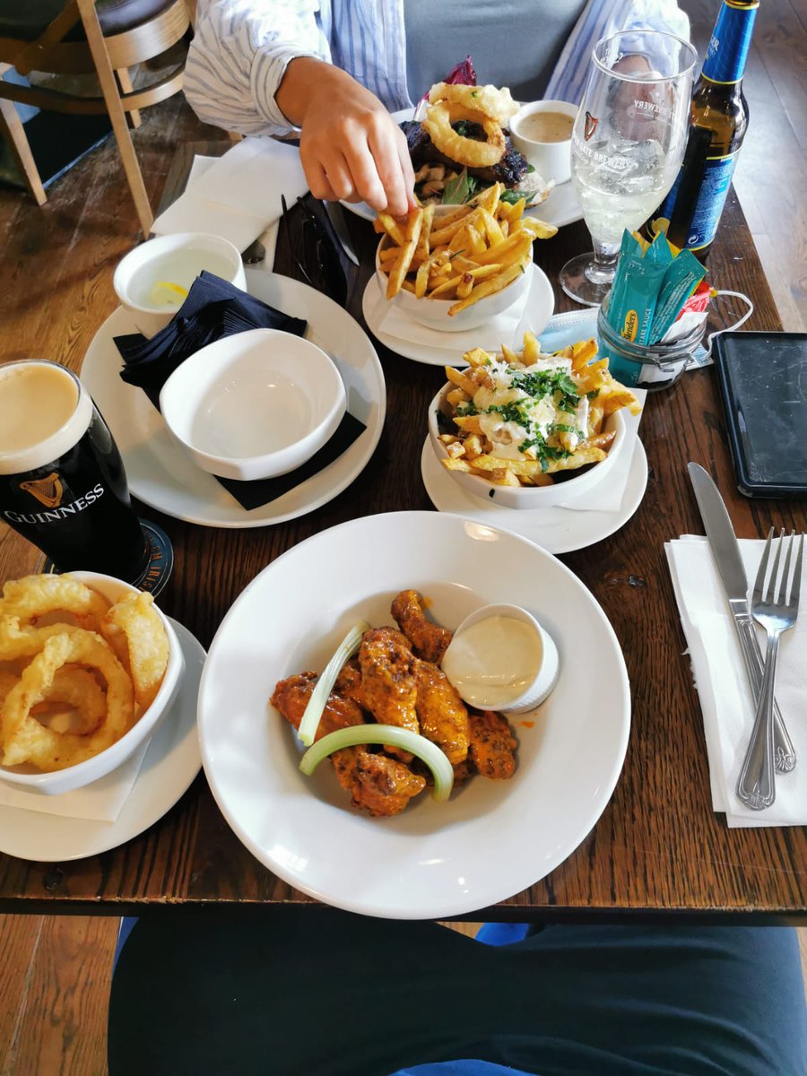 Lukkabeast11's tweet photo. @MagpieInnDalkey Can't beat coming back to a place like this after a long time. Love these guys, Jimmy, Mark and Karl! https://t.co/Y2ZaGGiFZo