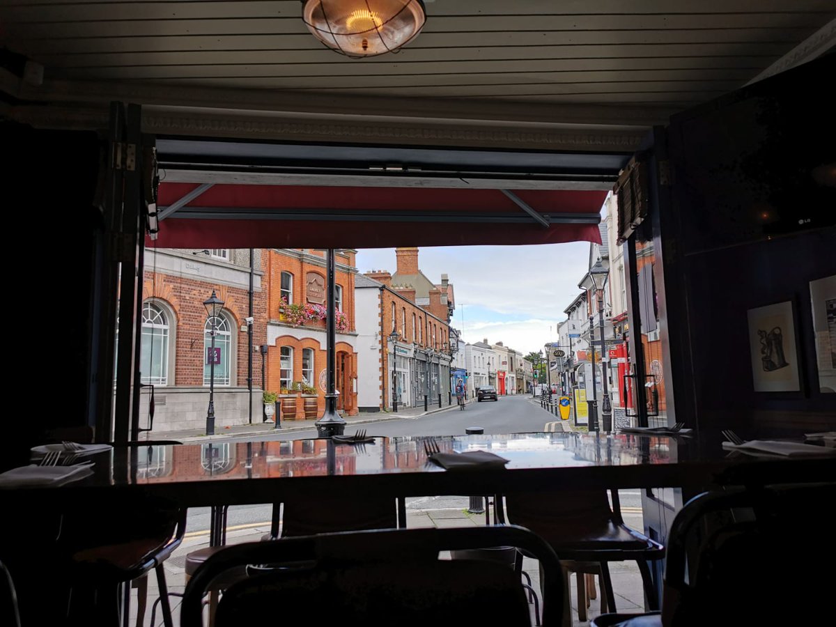 Lukkabeast11's tweet photo. @MagpieInnDalkey Can't beat coming back to a place like this after a long time. Love these guys, Jimmy, Mark and Karl! https://t.co/Y2ZaGGiFZo