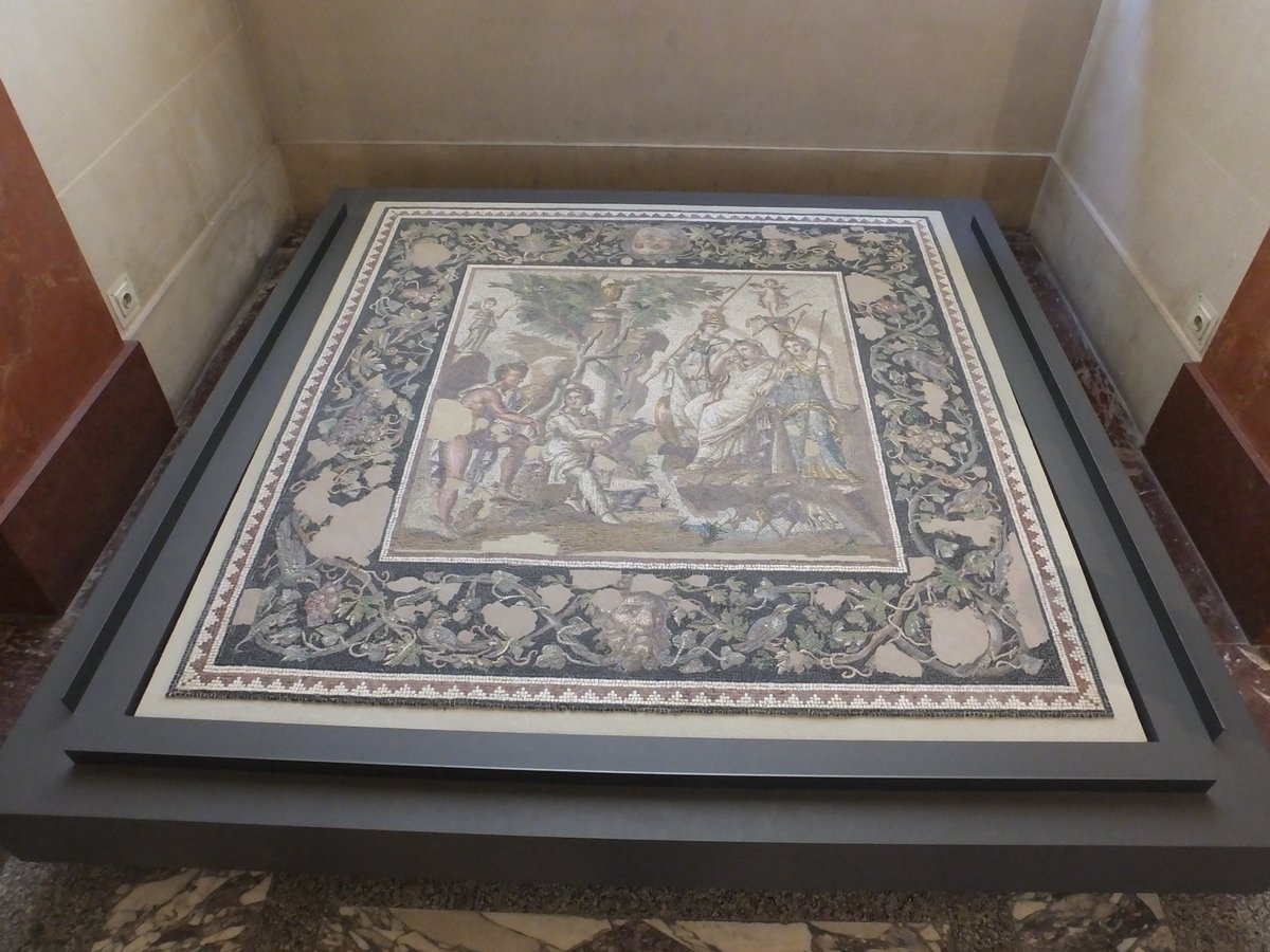 The Judgement of ParisMosaic from Antioch, c. AD 115-150.  @MuseeLouvre  #mosaics  #art  #mythology  #classics