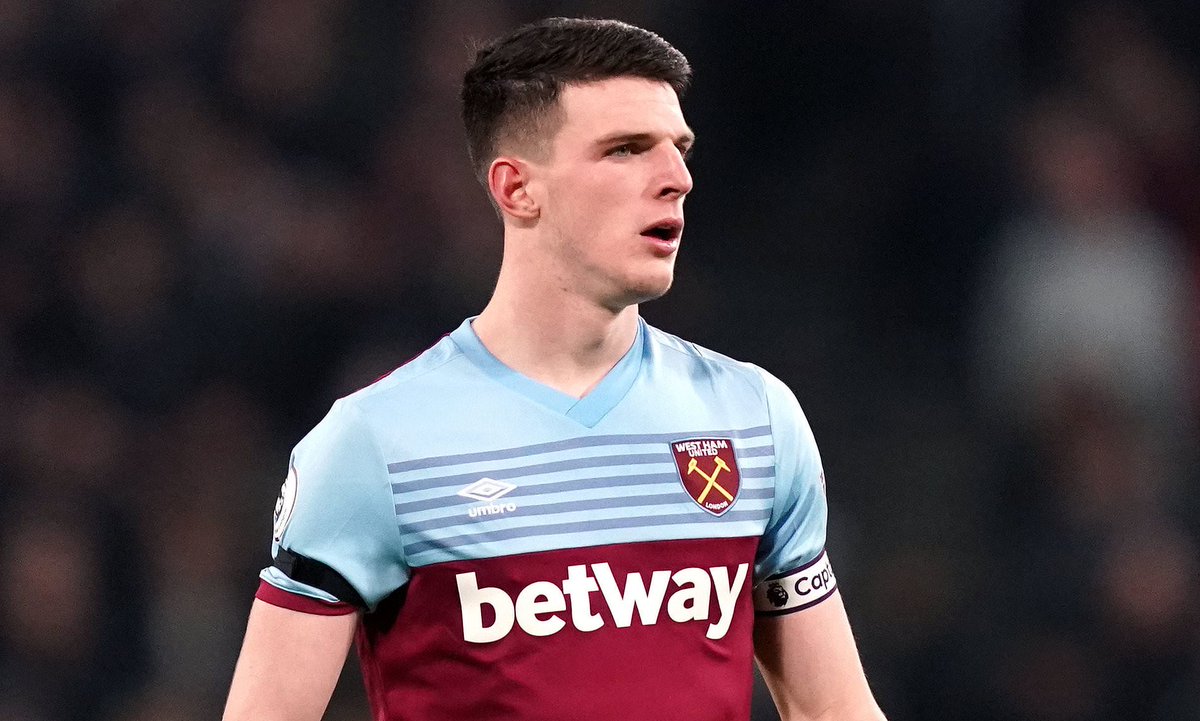 danwoff98's tweet photo. Declan Rice’s 2019/20 season by numbers. [West Ham ranked]

88 tackles won [1st]
234 successful pressures [1st]
378 defensive third pressures [1st]
377 midfield third pressures [1st]
76 interceptions [1st]
2010 touches [1st]
1316 ball carries [1st]

West Ham’s heartbeat. https://t.co/iqNeipoYFa