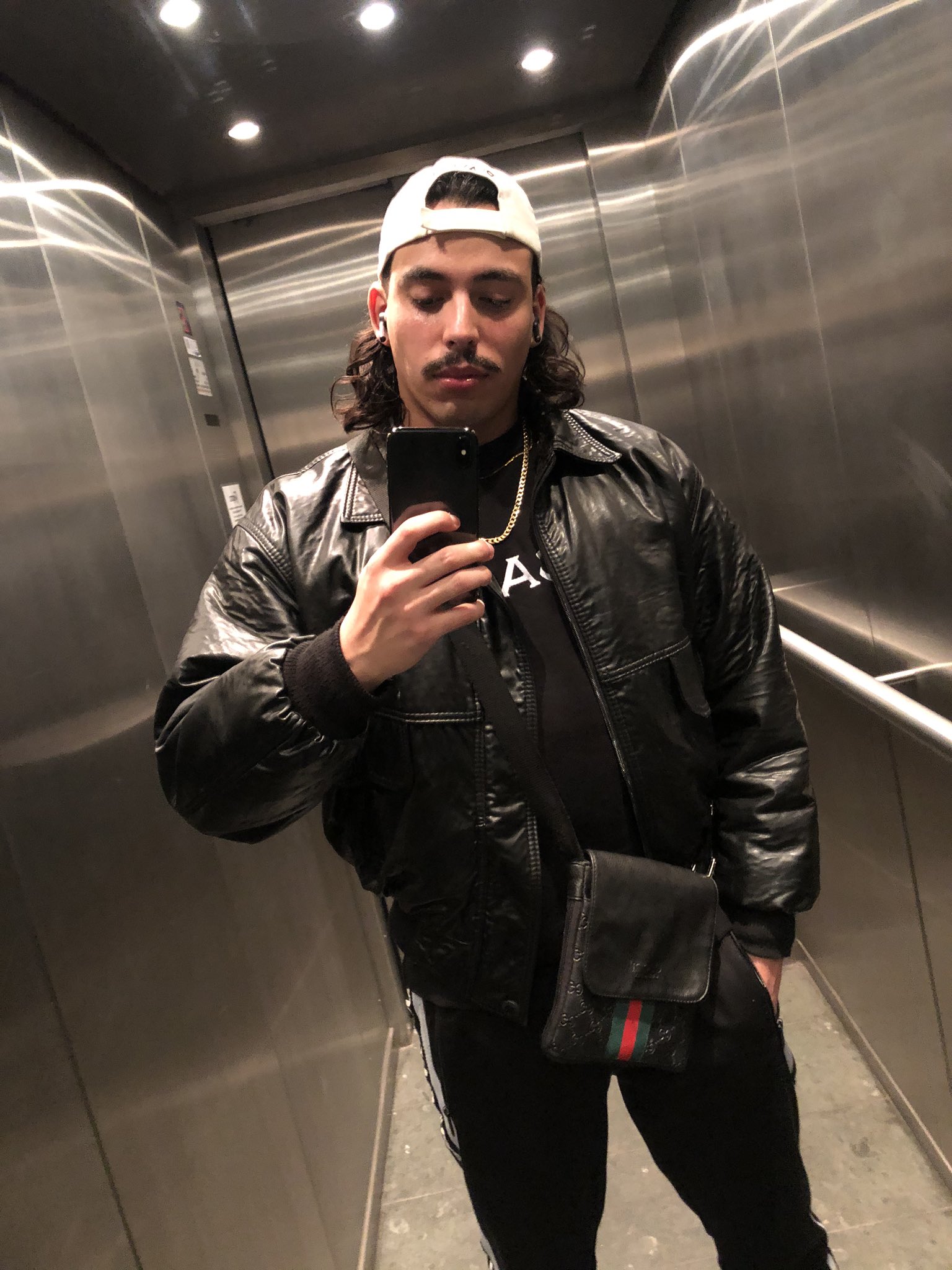 Muchacho Grosero on X: Wir brauchen Mädchen die auf kanacken stehen die  psycho Probleme mit sich selbst haben und sie an ihr raus lassen :)  t.conomEfLQytO  X