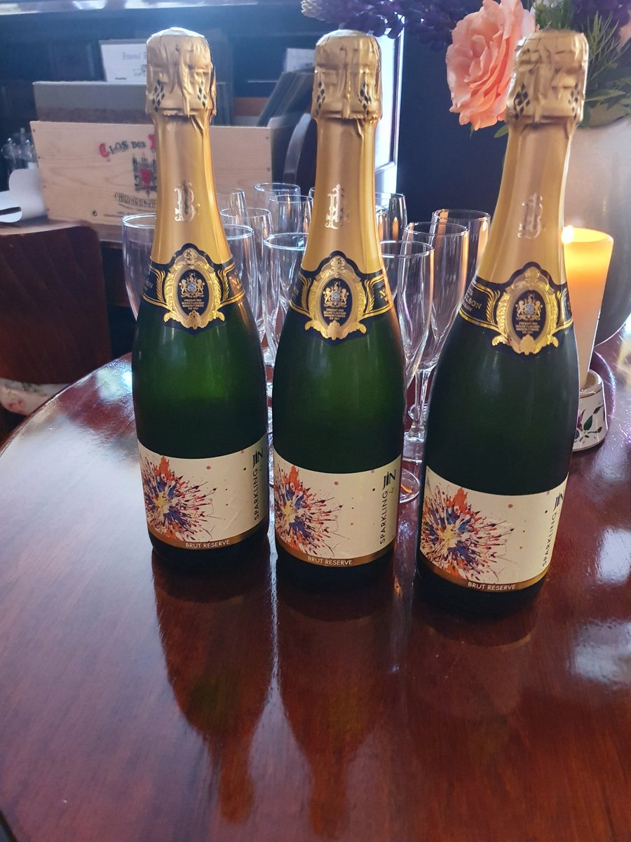 @finnstable with <a href="/johnfinn_chef/">John Finn</a> <a href="/jnwine/">JN Wine</a> hosting <a href="/fredchaudiere/">Fred Chaudiere</a> Château Pesquié wine lunch for the Cork Wine and Bottle Club