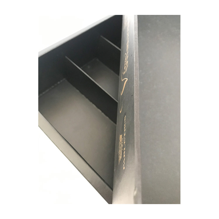 ZTE_Packaging's tweet image. With a focus on details, our packaging boxes bulk is made to a high level of workmanship. #packagingboxesbulk #hardcoverbox #hardcardboardboxes