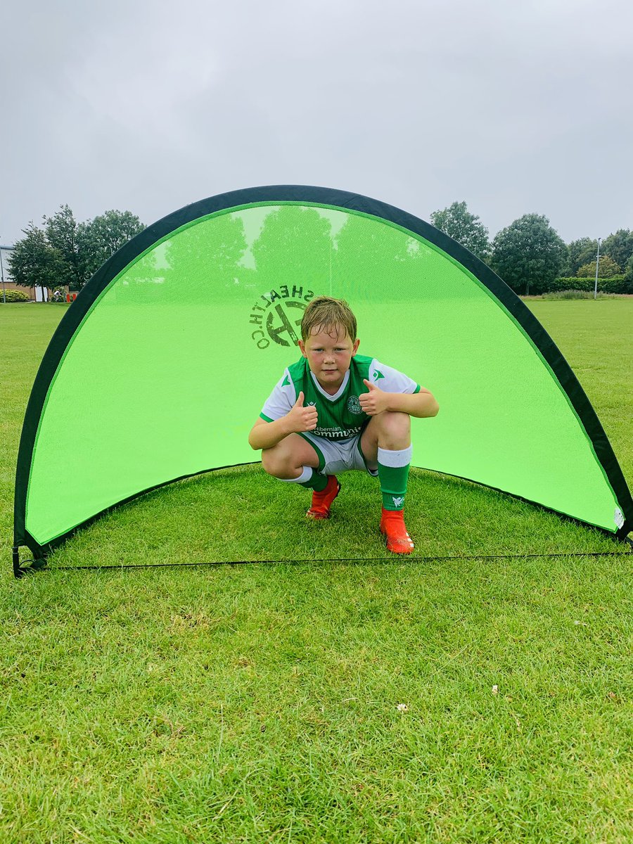 SoccerTechEDI's tweet photo. The weather was not kind to @ECYouthFC player Jude for his session, didn’t stop him #SoccerTech https://t.co/Qra7GeTerU