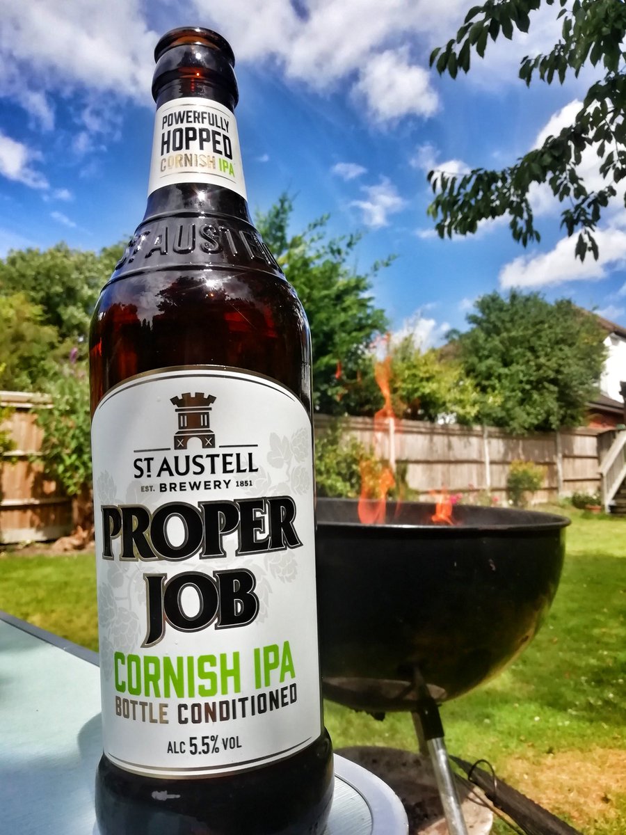 10DMark's tweet photo. Beer & BBQ #properjobale https://t.co/Ul87dmYxur