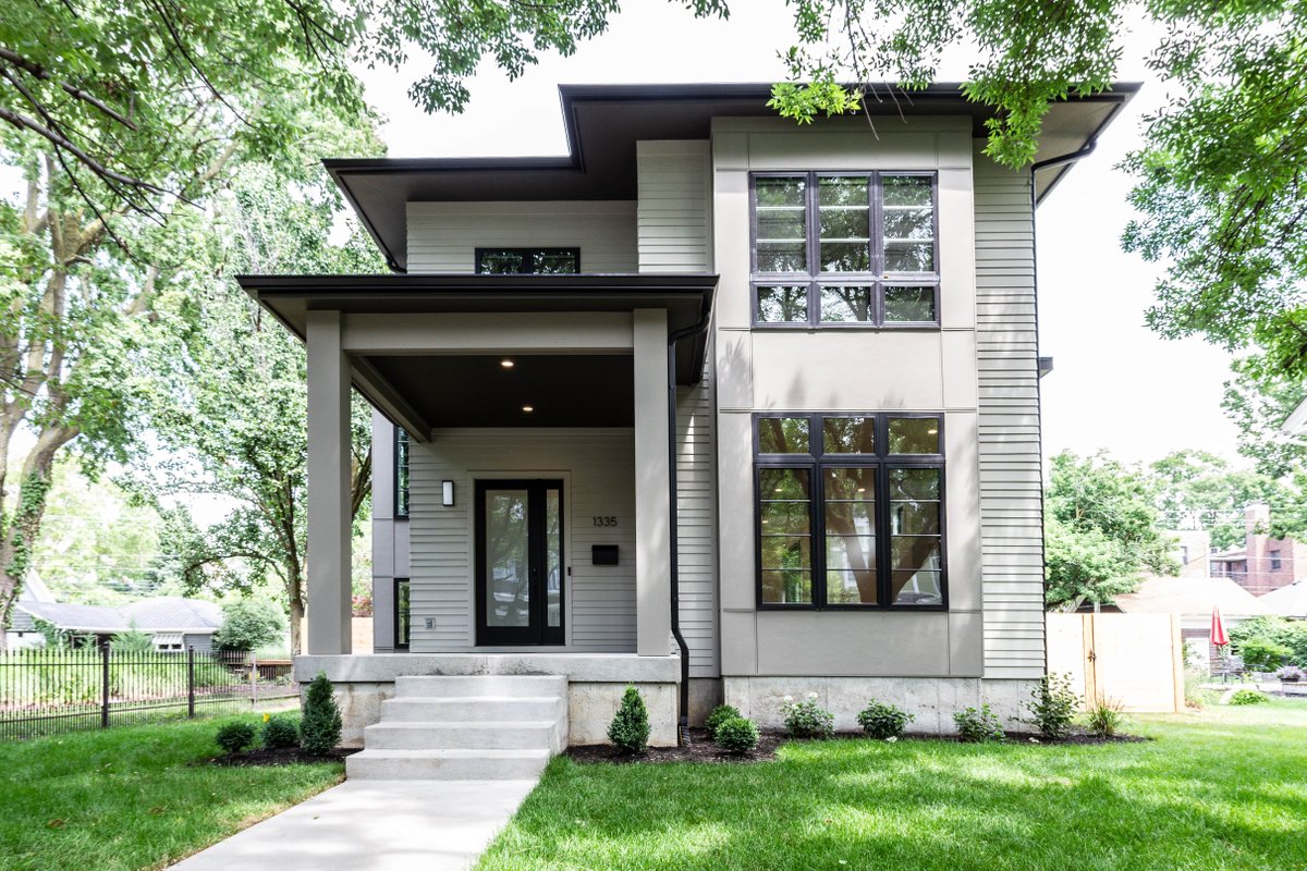 compendium317's tweet image. Three words. Modern curb appeal. 😍

@dwell @dwellmagazine @mybhg @betterhomesandgardens @mydomaine
#compendiumgroup #curbappeal #moderncurbappeal #modernhomesofinstagram #modernhomesofinsta #curbappealmatters #curbappealgoals #modernexterior #modernexteriors #homeexterior