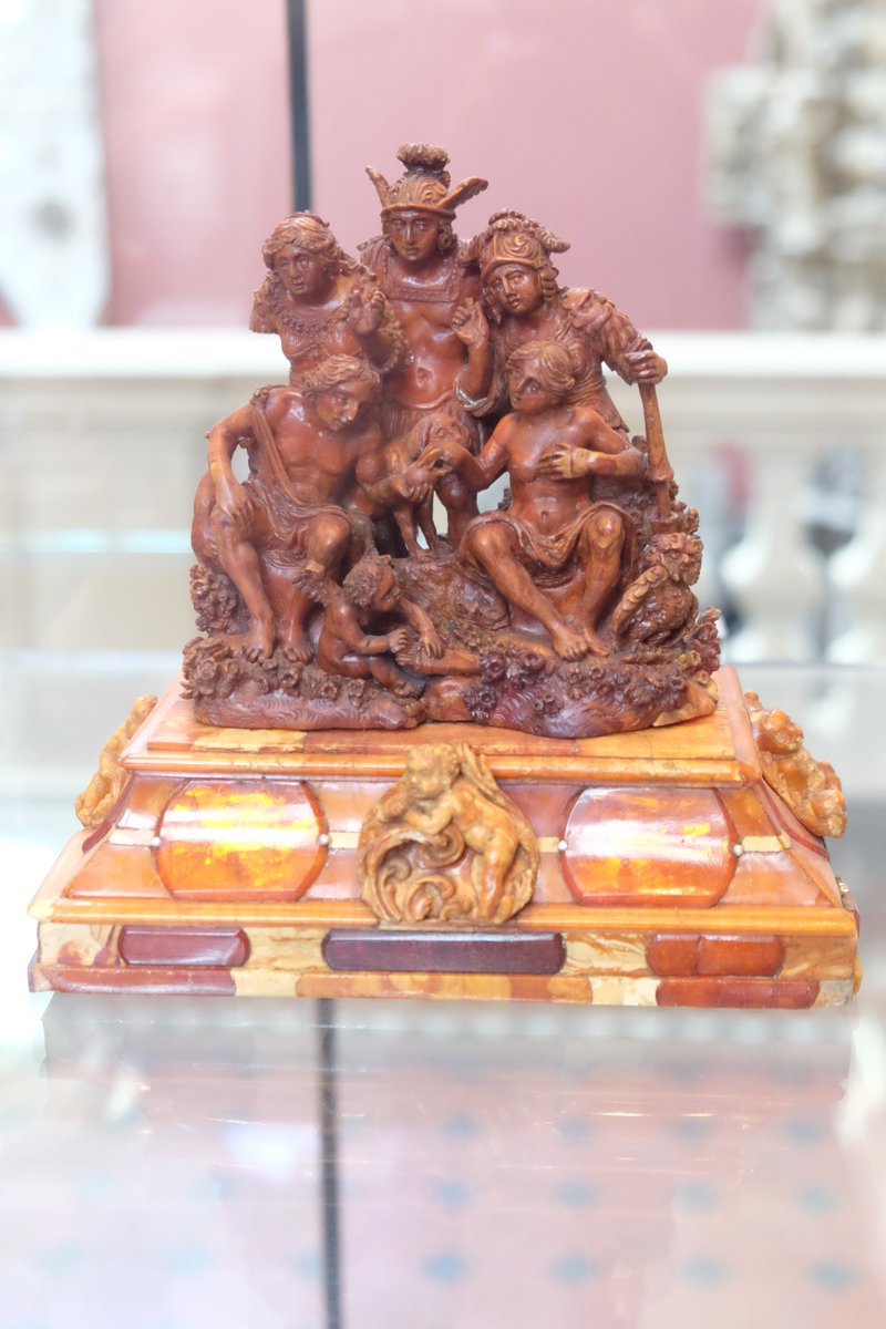 The Judgement of ParisSculpture by Christoph Maucher, c. 1690-1700.  @V_and_A  #sculpture  #art  #mythology  #classics