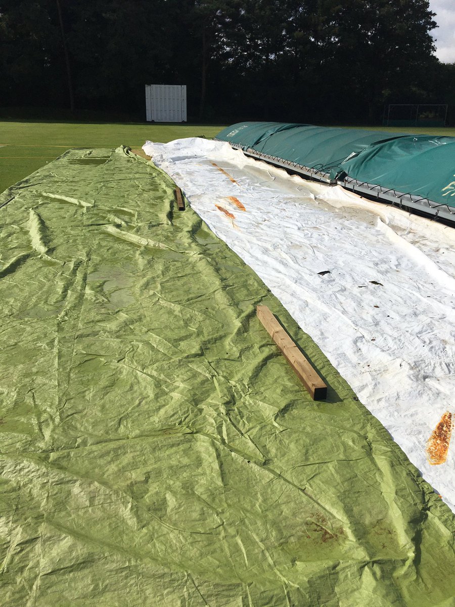 CumnorCricket's tweet photo. ๐๐After the deluge of rain last night, weโre underway in our #NVKO match against @OxfordDowns at Park Field๐๐
โค๏ธGround looking lovely thanks to our wonderful team of volunteersโค๏ธ
#YouBears ๐ป #RedForRuth https://t.co/qW3EeDtJq0