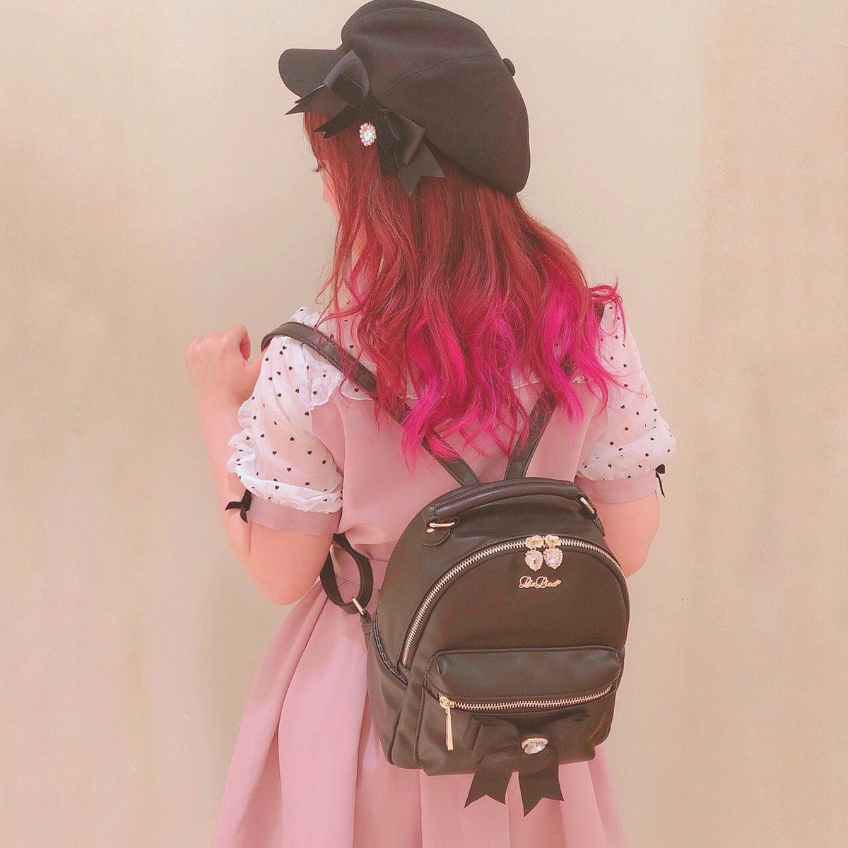 Liz Lisa در توییتر 近鉄パッセ店 ビジューリボンリュック ビジュー リボンが Cuteなリュックです ポケットが外に1つ 中に2つあるので実用性もバッチリ 小さすぎない絶妙なサイズ感が とってもお洒落ですよ 105 9403 0 7 900 Tax Black Pink Brown