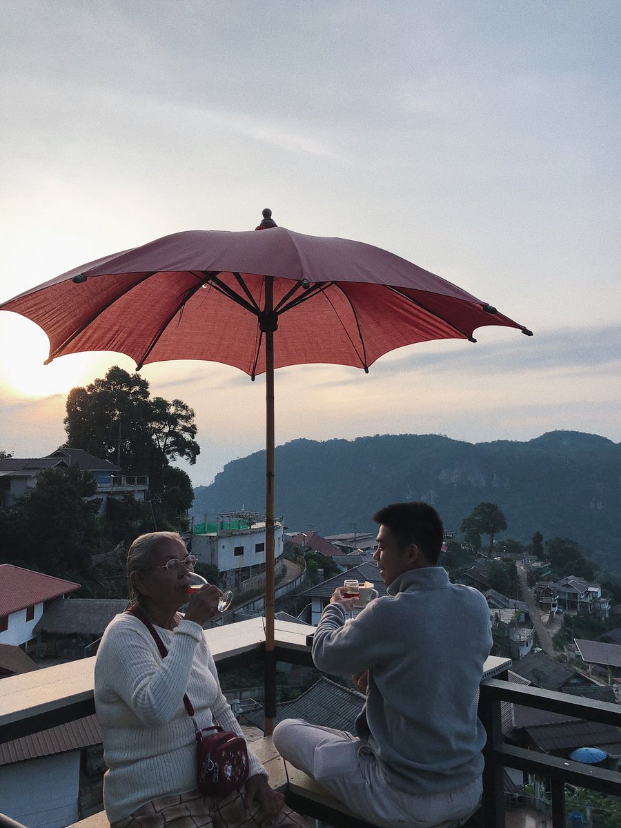 oadphattanan's tweet photo. เกินล้าน
#เที่ยวกับสูงวัย #travelwithgranny #chiangraitrip #chiangrai #phahee #chiangraicafe #phaheecoffee #travelforlife #livetottavel #wonderlust #naturelovers #place #travelnow #traveltrip #photography #traveler #adventure #thailand #แล้วง่ะใครแคร์ #tectเดินเที่ยว https://t.co/qs0ibIYR9k