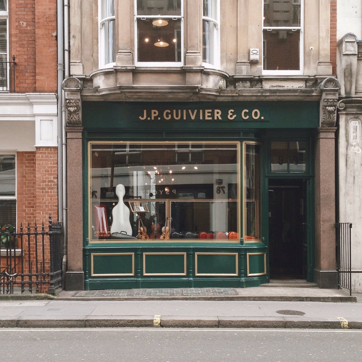 lorenamassacane's tweet photo. A few classic London #storefronts snapped over the last years, for today’s #FontSunday @DesignMuseum https://t.co/DiOXWzBSad