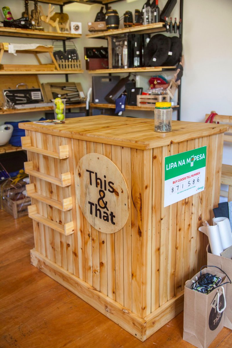 wilburnnjugunak's tweet photo. Hey #KOT . I create wooden storage solutions such as unique crates, shelves, toy-boxes etc. Support my hustle. Please RT. My next client could be on your TL. 
Mobile phone with rightwards arrow at left
 me on +254 721 452 984 #Tujengane @SokoNaKazi
 @johnnjenga https://t.co/77hSCTrOGU
