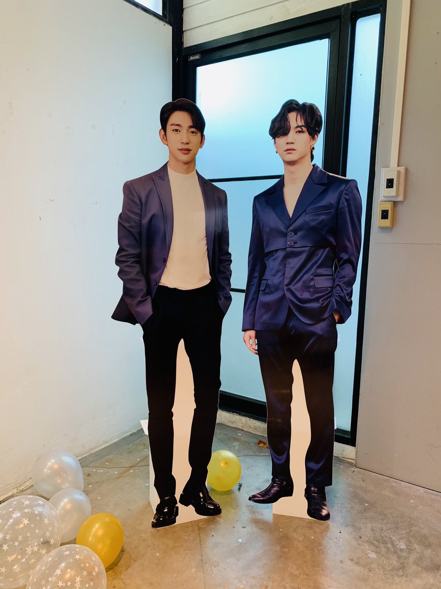 GOT7_Def_Y's tweet photo. ฉันมายินดีให้กับรักที่สดใส
#JJproject4Ever #8finityYearsWithJJProject https://t.co/4o95bVr1vt