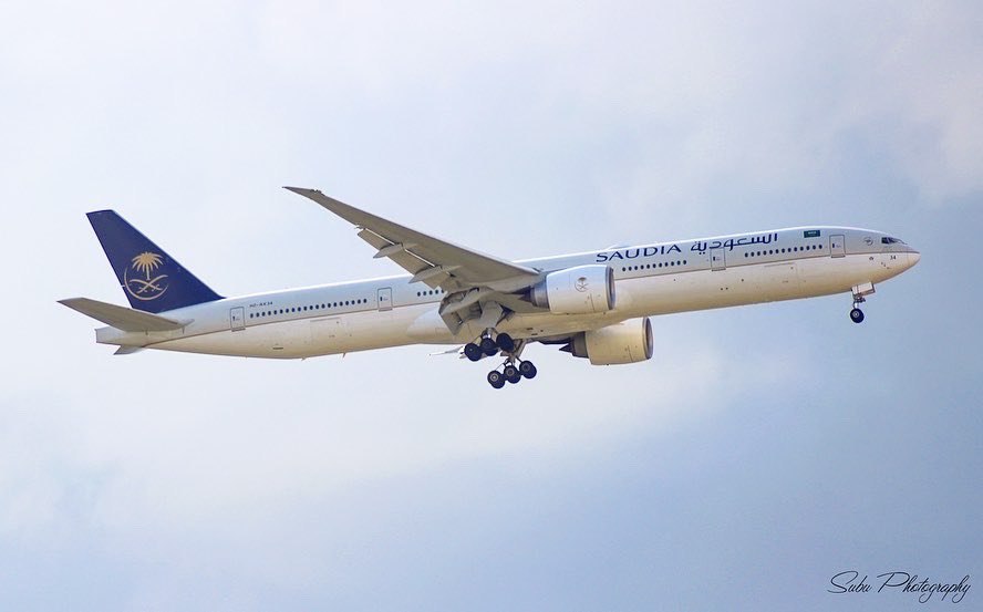 maaaviationpic1's tweet photo. #repatriationflight of @saudi_airlines - @boeing 777-3FG(ER)(HZ-AK34), On Finals To Active Runway 07 - Operating as SV3768 From Jeddah International Airport (JED) 🇸🇦 

#saudiarabian #saudiarabianairlines #boeing777 #boeing777er #covid19 https://t.co/zovEtOPsVG
