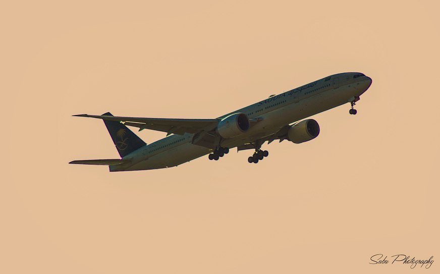 maaaviationpic1's tweet photo. #repatriationflight of @saudi_airlines - @boeing 777-3FG(ER)(HZ-AK34), On Finals To Active Runway 07 - Operating as SV3768 From Jeddah International Airport (JED) 🇸🇦 

#saudiarabian #saudiarabianairlines #boeing777 #boeing777er #covid19 https://t.co/zovEtOPsVG