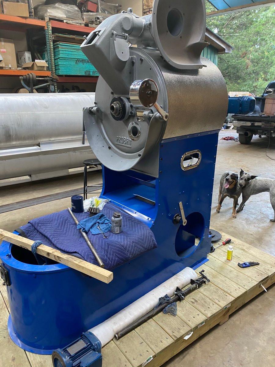 roastmeister's tweet photo. Adding jewelry to her and independent motors https://t.co/WWFuVxI1cE