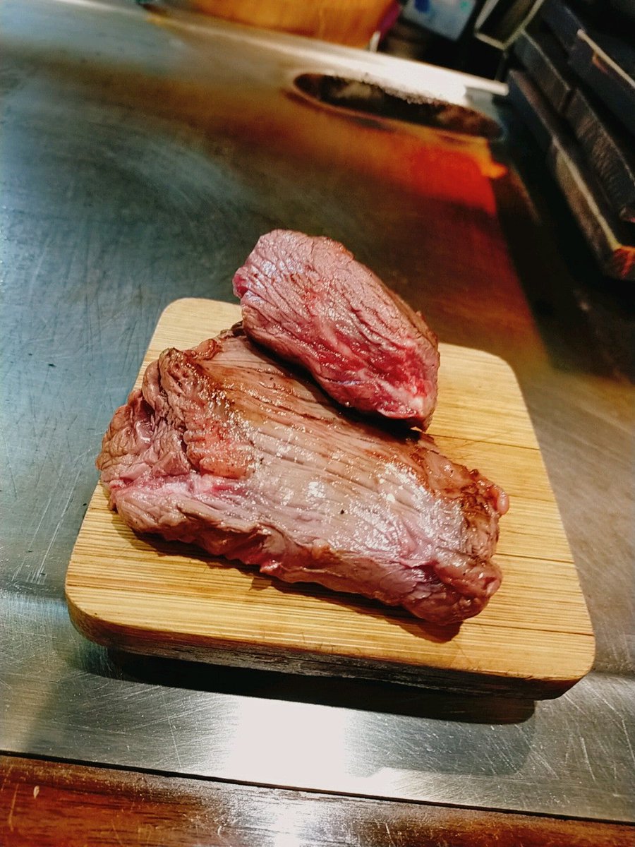 はくたかdr 表面だけ焼いてほぼ生で出てくる 柔らかくて美味しい ステーキハウス インディアンズ 名駅南店 In 名古屋市 愛知県 T Co Fnbyzuvpk0