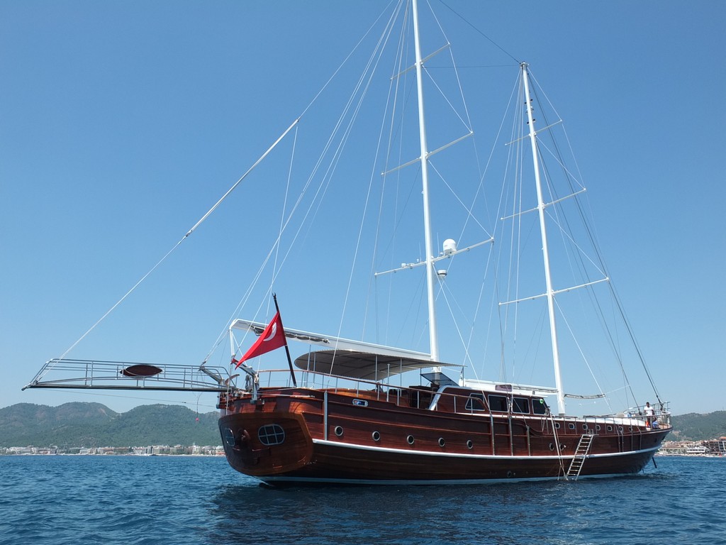 GoletasE's tweet photo. Oferta exclusiva para la goleta Kaptan Mehmet Bugra! Ahora cuesta 13.000 € por semana en vez de 35.000 €. Agosto 2020. #cruceroazul #alquilergoleta #Turquia #Vacaciones2020 #descuento #rebajas #Viajes https://t.co/yfYKkOznSL