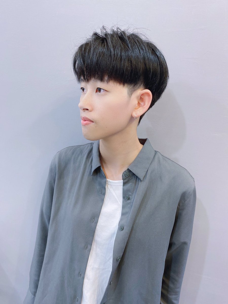 cheapchip95's tweet photo. Haircut 💇✌️✌️
#queer #tomboy 🏳️‍🌈 https://t.co/7Spx4dUA9A
