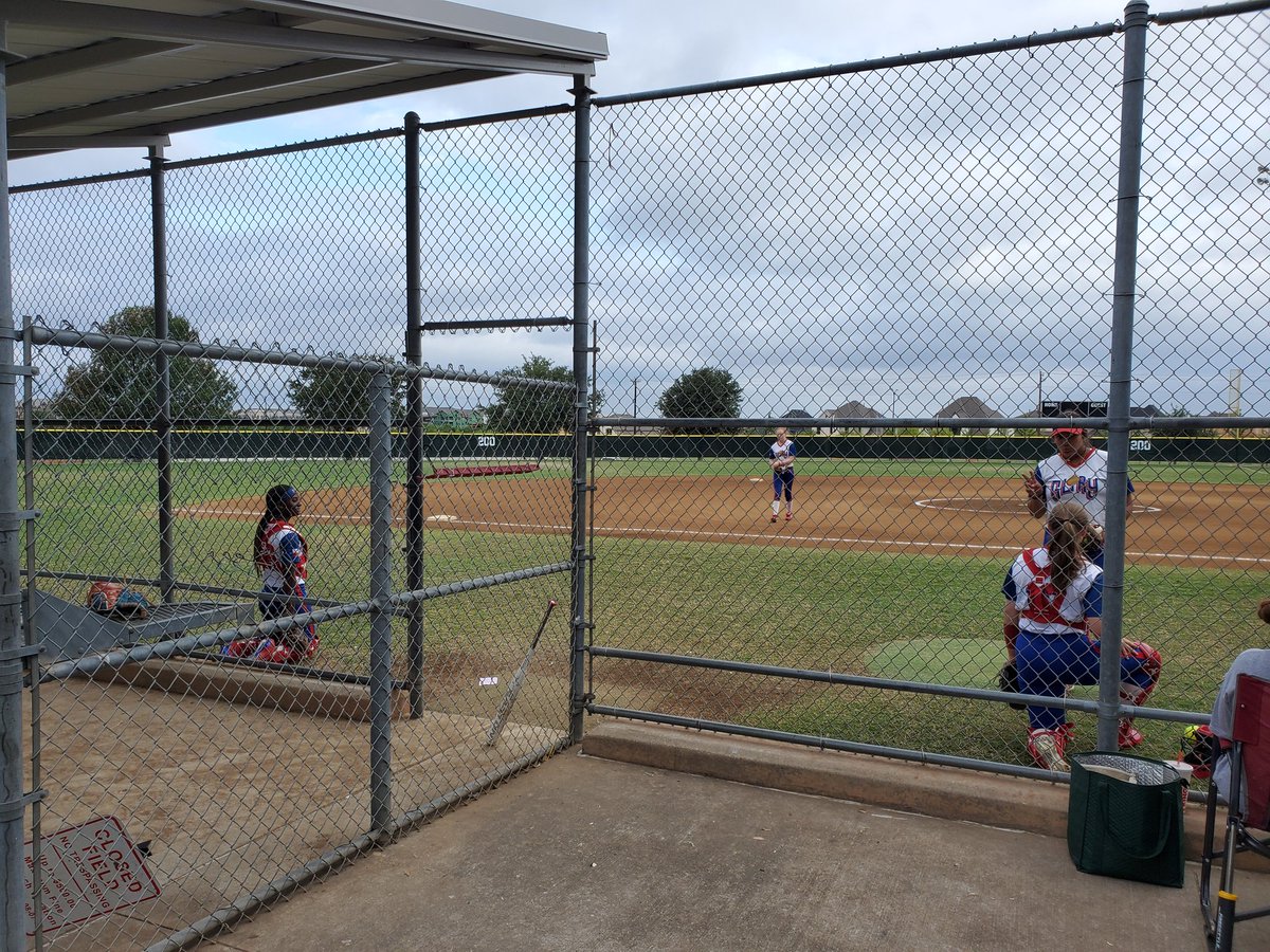 texasglory2024's tweet photo. Day 4 &amp; The #TexasGlory2024 girls are getting ready to ball in Gold Bracket Play at the USSSA Southern Nationals 2020. All games will be streamed on Athletes Go Live code 4261. @usssatx  @AthletesGoLive #KeepGrinding 💪🥎❤️💣 https://t.co/TYfPdT3giu