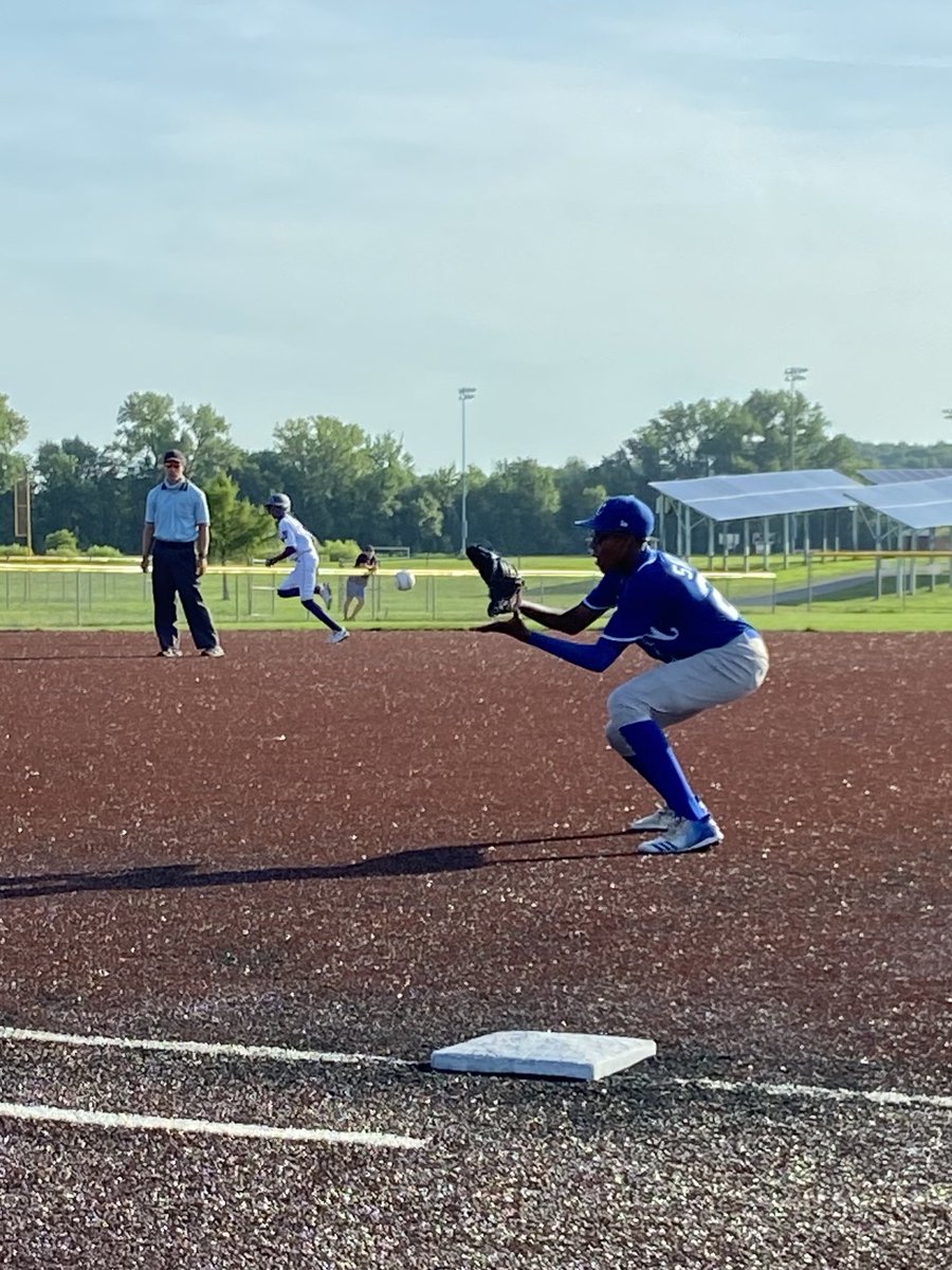 KCSPORTS's tweet photo. Great morning for some baseball here at the Capitol Federal Complex #usssa #playusssa #usssalive https://t.co/ec8GRKZRxz