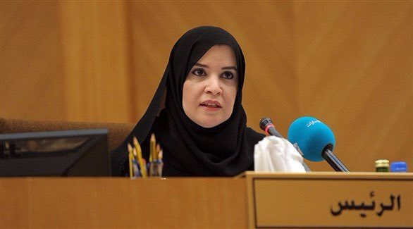 أمل القبيسي - رئيس المجلس الوطني الاتحادي، أول امرأة إماراتية وعربية تتولى رئاسة البرلمان، وأول إماراتية تترأس جلسة المجلس الوطني.