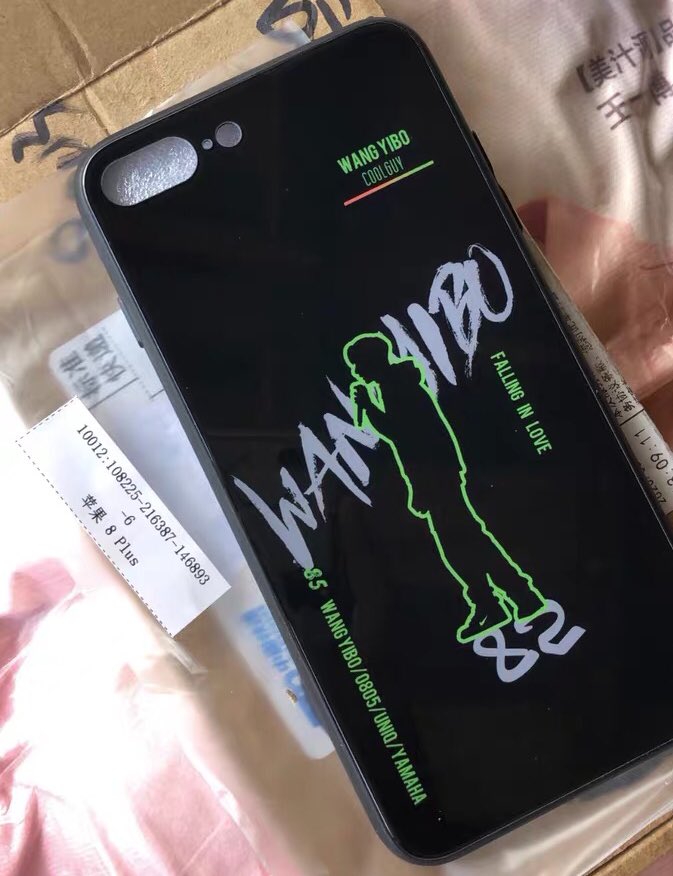 webearsxcase's tweet photo. ㅡ  Pre order เคสกระจก #หวังอี้ป๋อ
ㅡ  สนใจ 📱 รุ่นไหนสอบถามได้เลยนะคะ 🤍
📮 Price : 250฿
🚚 ค่าส่ง 40/60

#WangYibo #หวังอี้ป๋อWangYibo王一博 #หวังอี้ป๋อ王一博WangYibo #ตลาดนัดปรมาจารย์ลัทธิมาร #ตลาดนัดป๋อจ้าน #ตลาดนัดปรมจ #เคสไอโฟน #เคสโทรศัพท์ https://t.co/XV6nRle78i