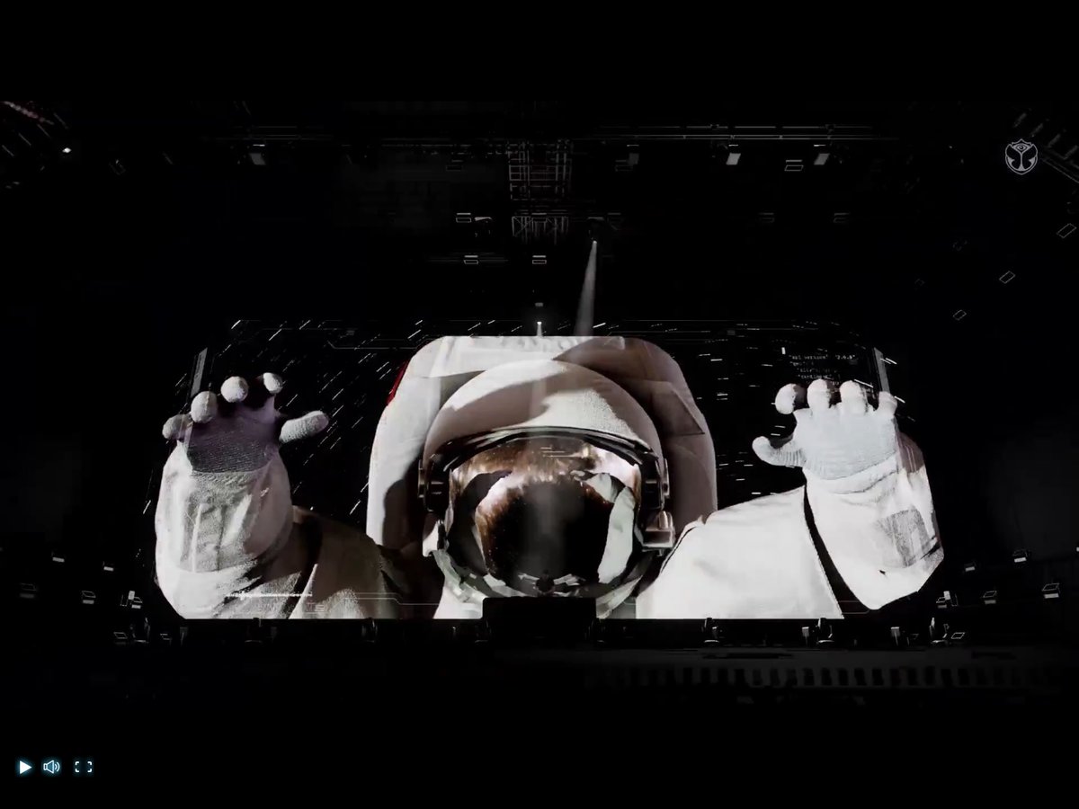 oyuchanVG's tweet photo. Eric Prydzの演出かっこよすぎた…
#Tomorrowland2020 #ericprydz https://t.co/moRvTT2l0h