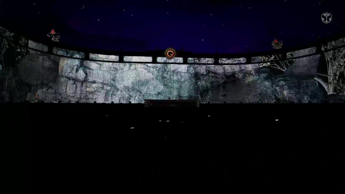 MXTomorrowWorld's tweet photo. The Wall Stage en #Tomorrowland Around The World con WildStylez puro Hardstyle del bueno!! 🔥🔥🔥😎 https://t.co/EuqPWuCmc1