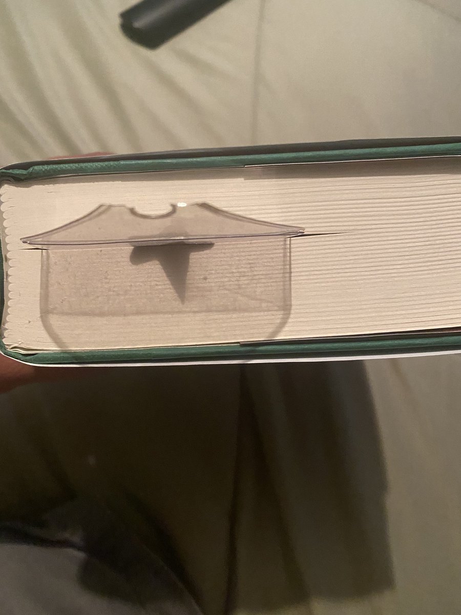 joselaguna02's tweet photo. So im about half way through Heart of flames by @nickipaupreto and I just can’t put it down! A part of me wants to see how it ends and at the same time i don’t want it to end lol. Hope there’s a third book (fingers crossed) #heartofflames #crownoffeathers #phoenixriders https://t.co/sDLipVOdvF